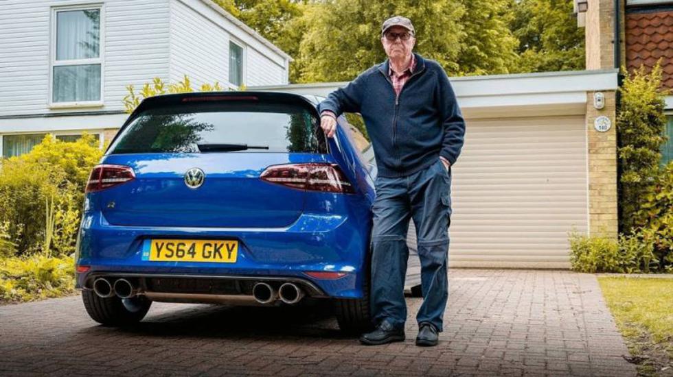 Zna što valja: Djedica od 75 godina vozi Golf R s 600 KS