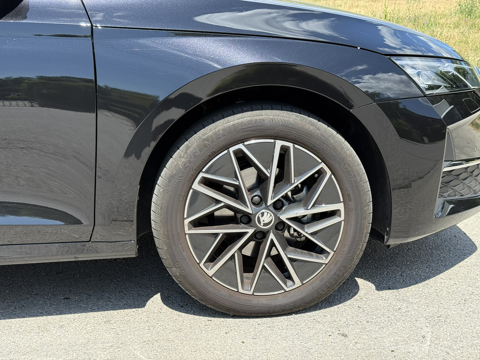 Author: Dubravko Kolarić