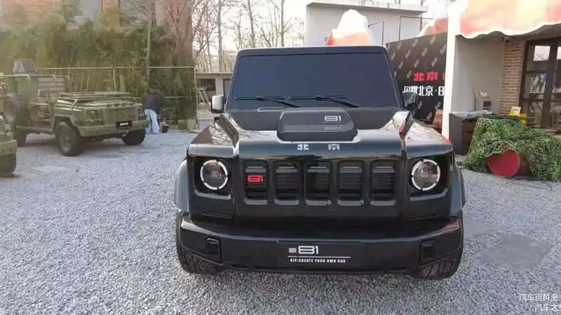 Besramna kineska kopija Jeepa, Land Rovera i Mercedesa u jednom