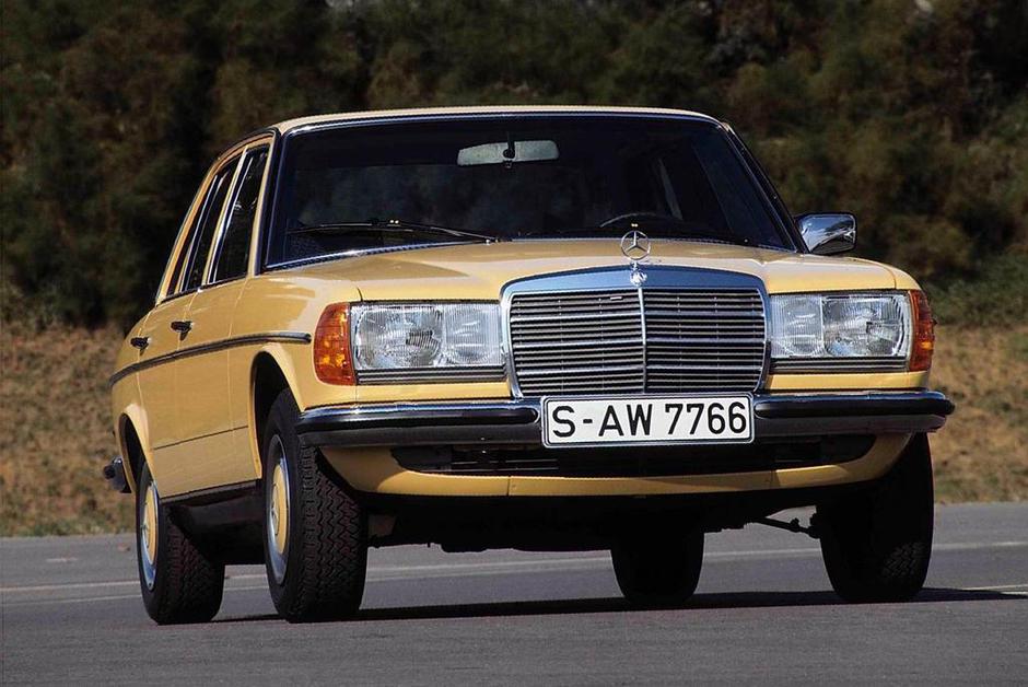 Mercedes W123 | Author: Mercedes-Benz