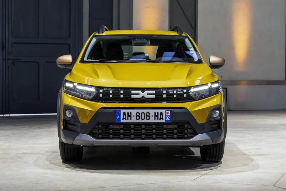 DACIA SANDERO STEPWAY III (BJI CROSS) | Author: Dacia