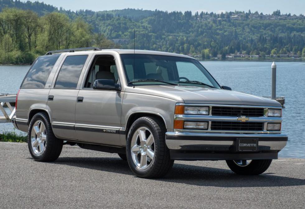 Evo kako zvuči stari Chevrolet Tahoe s Corvettinim motorom
