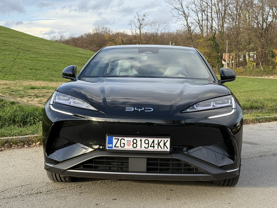 Author: Dubravko Kolarić