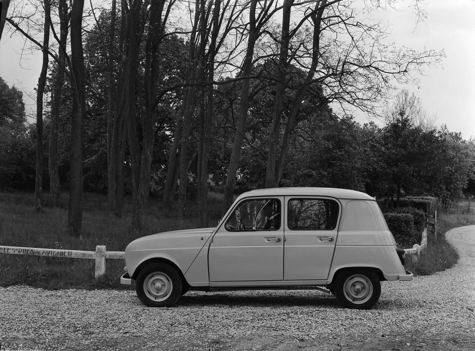 RENAULT 4 - MODELE 1964 | Author: Renault