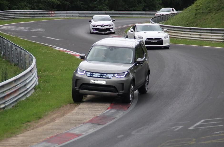 Land Roverom jurio po Nurbergringu | Author: Youtube