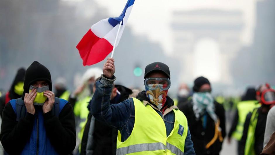 Prosvjednici uništili 60 posto kamera za snimanje brzine u Francuskoj | Author: BBC