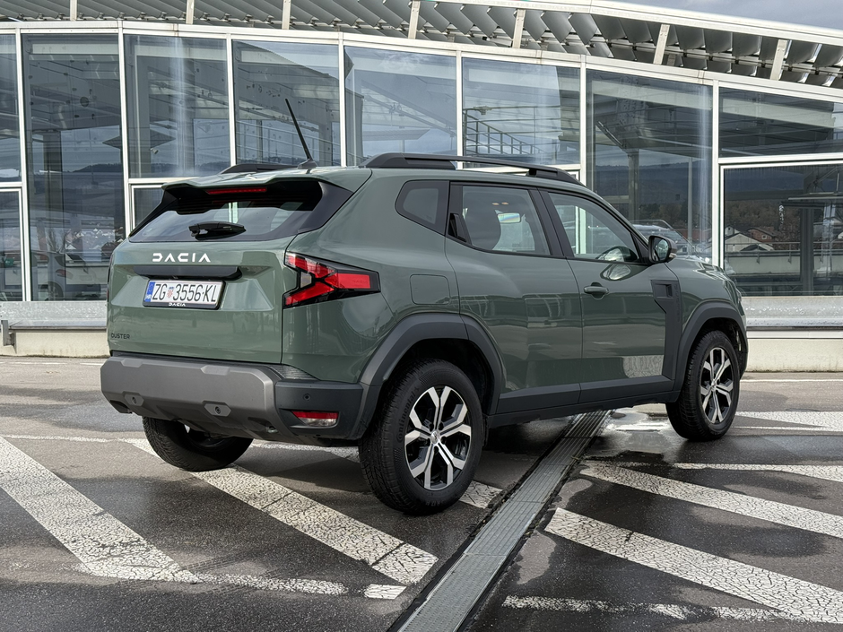 Author: Dubravko Kolarić