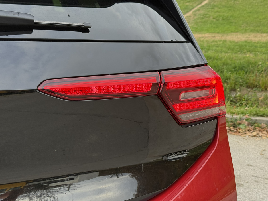 Author: Dubravko Kolarić