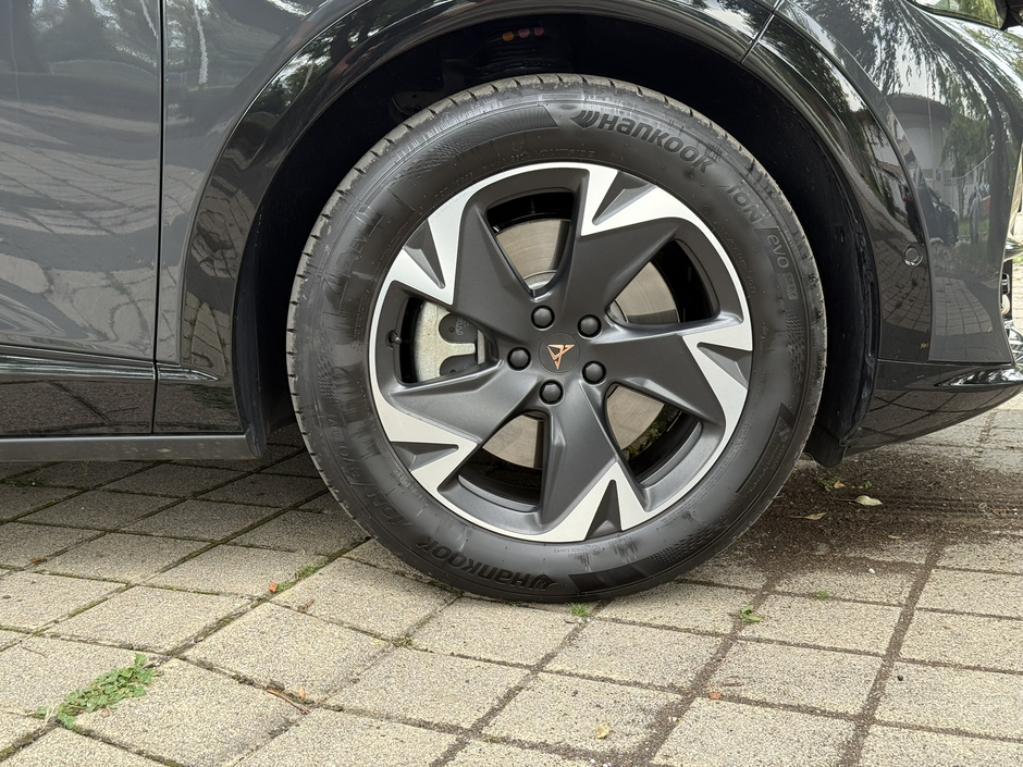 Author: Dubravko Kolarić