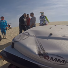 U sred pustinje: Letećim motociklom sletio mu na auto