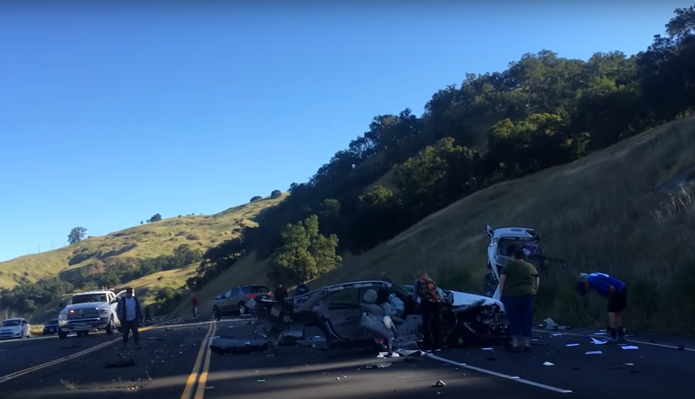Uznemirujuća snimka: Čudom preživjeli prometnu nesreću