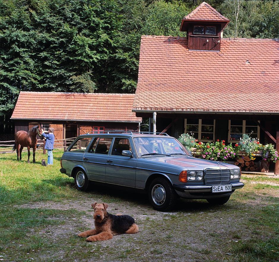 Author: Mercedes-Benz