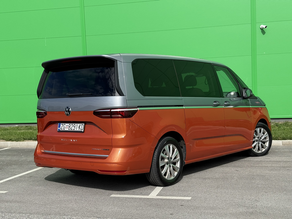 Author: Dubravko Kolarić