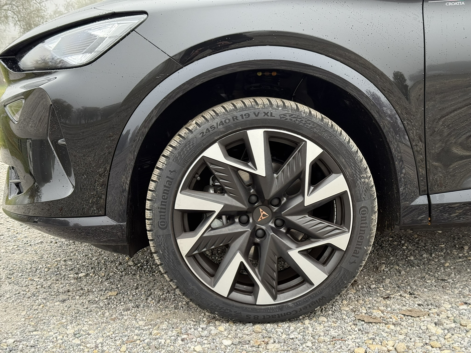 Author: Dubravko Kolarić