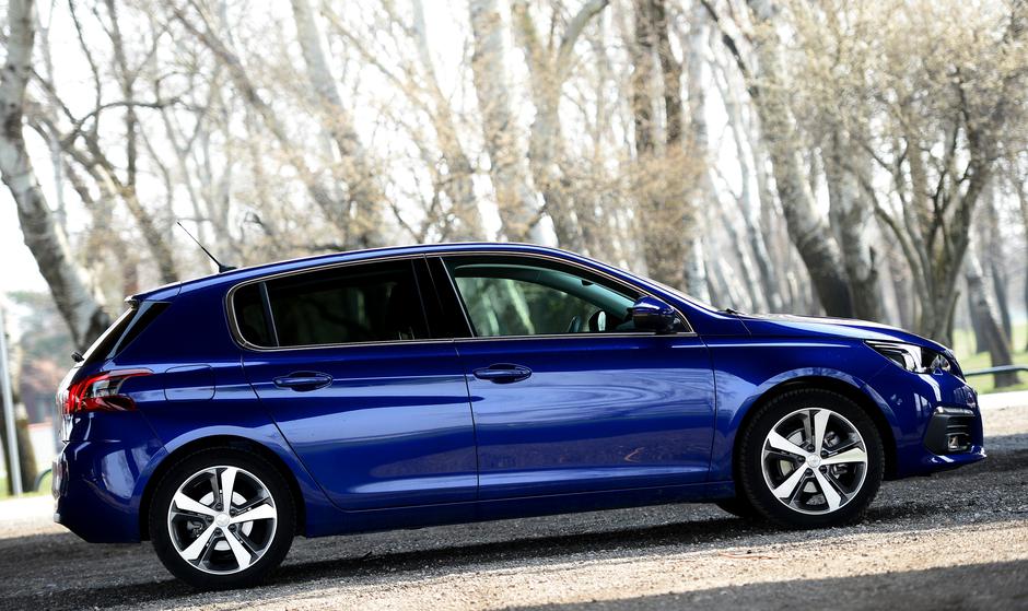 Peugeot 308: Plav, štedljiv i moderan | Author: Marko Prpić/PIXSELL