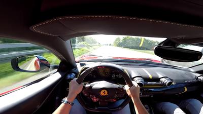 Ovako juri Ferrari 812 Superfast na Autobahnu