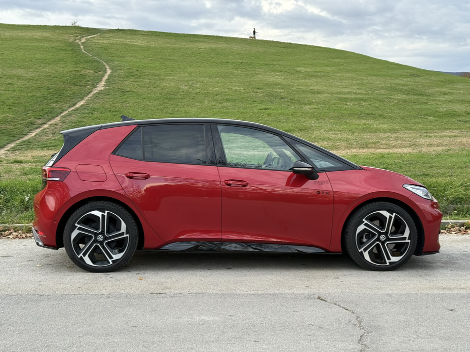 Author: Dubravko Kolarić