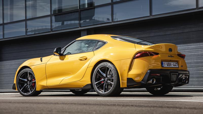 Jurila je br&zcaron;e od 200 km/h. Izgovor pijane voza&ccaron;ice je &scaron;okirao policiju