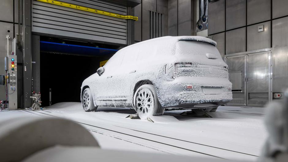 Author: Mercedes-Benz