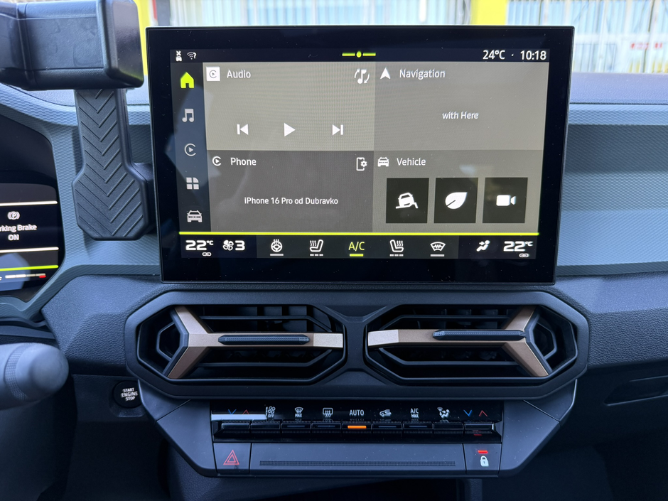 Author: Dubravko Kolarić