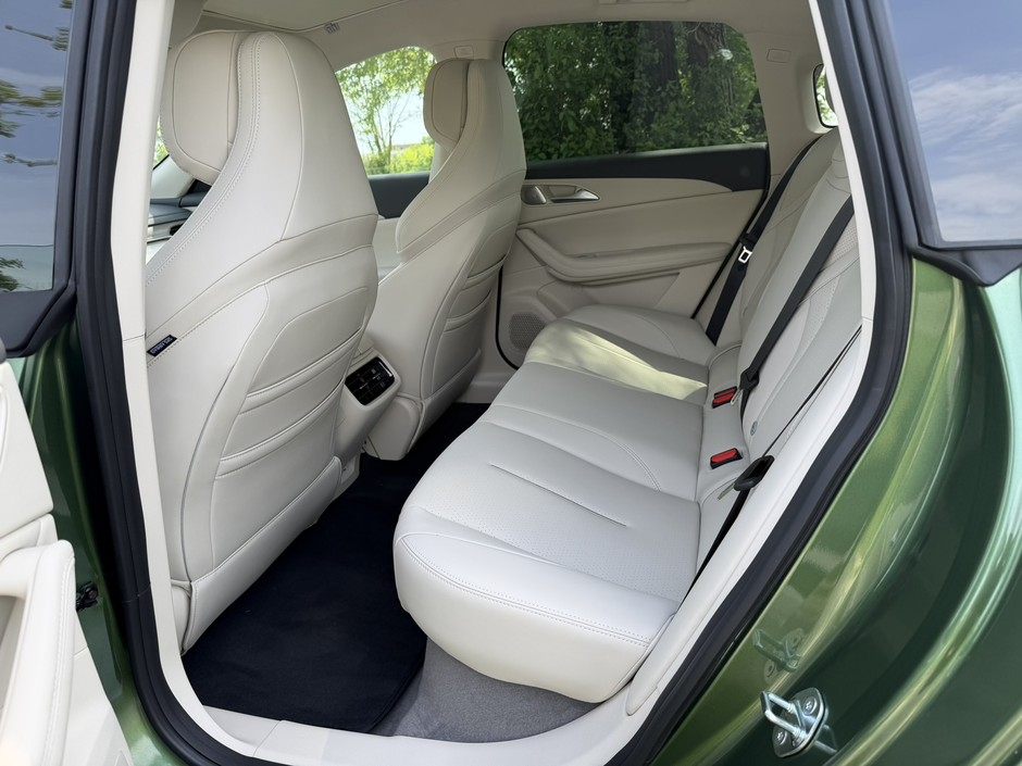 Author: Dubravko Kolarić